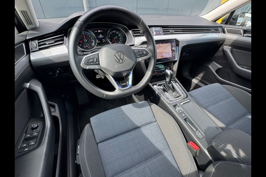 Volkswagen Passat Variant * Sideassistent *