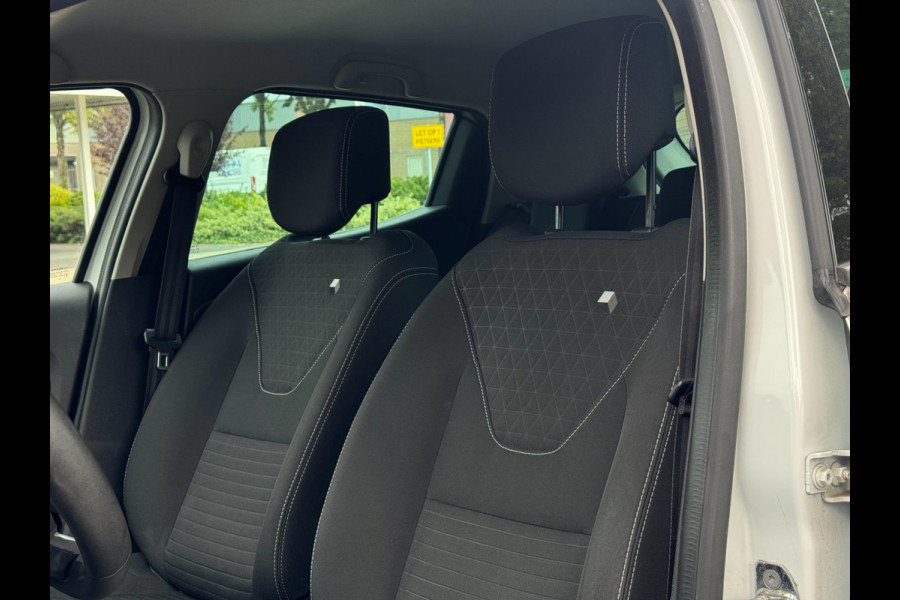 Renault Clio 1.2 16V | Navi, Cruise, Clima, DAB, Bluetooth, PDC | Goed onderhouden |