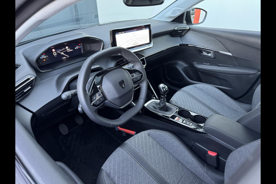 Peugeot 208 1.2 PT 100 Allure | Stoelverwarming | Dodehoekdet. | 360 camera | Prijs is rijklaar