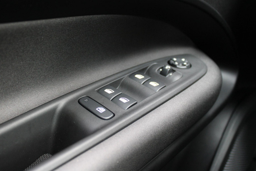 Alfa Romeo junior ELETTRICA SPECIALE 156PK 54 kWh | BICOLOR DAK (ZWART DAK) | TECHNOLOGIE PAKKET (O.A. FULL LED ADAPTIVE MATRIX KOPLAMPEN/DODEHOEK DETECTIE/DRAADLOZE TELEFOONLADER/ACHTERUITRIJ CAMERA/PARKEERSENSOREN VOOR, ACHTER,ZIJKANT) | DRAADLOZE APPLE CARPLAY/ANDROID AUTO | CLIMATE CONTROL | ELEKTRISCH BEDIENBARE ACHTERKLEP | STOEL VERWARMING | ELEKTRISCH BEDIENBARE VOORSTOELEN | VOORSTOELEN MET MASSAGE FUNCTIE | VERKEERSBORDEN HERKENNING | ADAPTIVE CRUISE CONTROL | KEYLESS ENTRY/START | NIEUWE AUTO! |