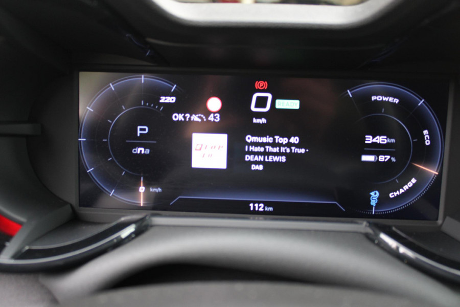 Alfa Romeo junior ELETTRICA SPECIALE 156PK 54 kWh | BICOLOR DAK (ZWART DAK) | TECHNOLOGIE PAKKET (O.A. FULL LED ADAPTIVE MATRIX KOPLAMPEN/DODEHOEK DETECTIE/DRAADLOZE TELEFOONLADER/ACHTERUITRIJ CAMERA/PARKEERSENSOREN VOOR, ACHTER,ZIJKANT) | DRAADLOZE APPLE CARPLAY/ANDROID AUTO | CLIMATE CONTROL | ELEKTRISCH BEDIENBARE ACHTERKLEP | STOEL VERWARMING | ELEKTRISCH BEDIENBARE VOORSTOELEN | VOORSTOELEN MET MASSAGE FUNCTIE | VERKEERSBORDEN HERKENNING | ADAPTIVE CRUISE CONTROL | KEYLESS ENTRY/START | NIEUWE AUTO! |
