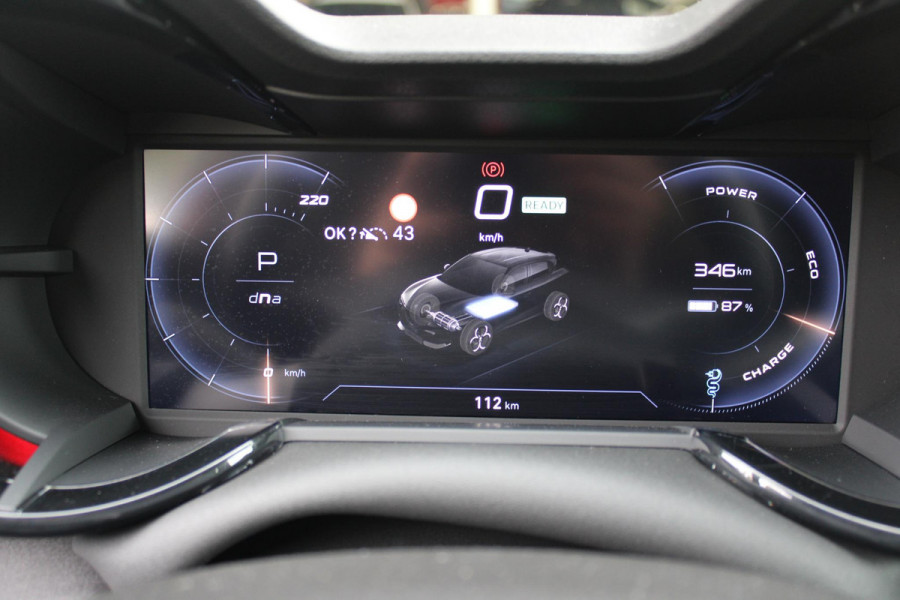 Alfa Romeo junior ELETTRICA SPECIALE 156PK 54 kWh | BICOLOR DAK (ZWART DAK) | TECHNOLOGIE PAKKET (O.A. FULL LED ADAPTIVE MATRIX KOPLAMPEN/DODEHOEK DETECTIE/DRAADLOZE TELEFOONLADER/ACHTERUITRIJ CAMERA/PARKEERSENSOREN VOOR, ACHTER,ZIJKANT) | DRAADLOZE APPLE CARPLAY/ANDROID AUTO | CLIMATE CONTROL | ELEKTRISCH BEDIENBARE ACHTERKLEP | STOEL VERWARMING | ELEKTRISCH BEDIENBARE VOORSTOELEN | VOORSTOELEN MET MASSAGE FUNCTIE | VERKEERSBORDEN HERKENNING | ADAPTIVE CRUISE CONTROL | KEYLESS ENTRY/START | NIEUWE AUTO! |