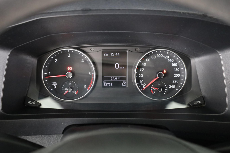 Volkswagen Transporter 2.0 TDI L1H2 Comfortline 102 pk | Navigatie | Parkeersensoren achter | Cruise control | Airco |
