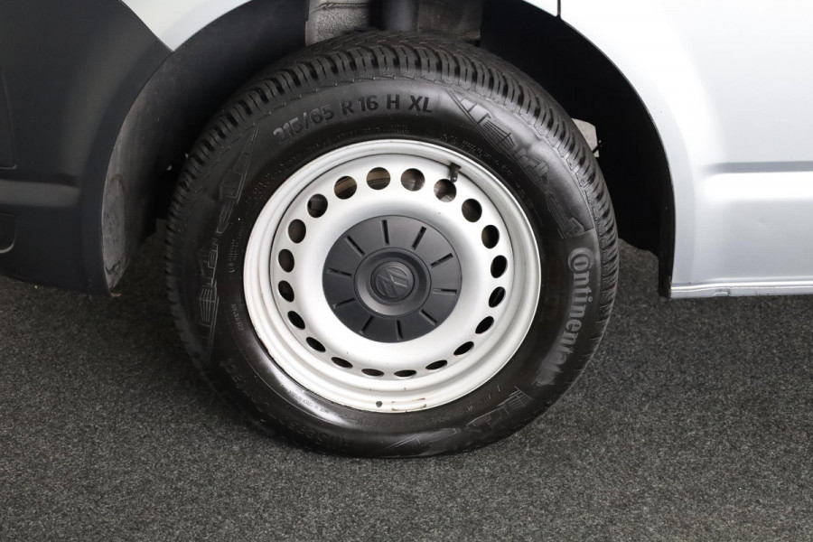 Volkswagen Transporter 2.0 TDI L1H2 Comfortline 102 pk | Navigatie | Parkeersensoren achter | Cruise control | Airco |