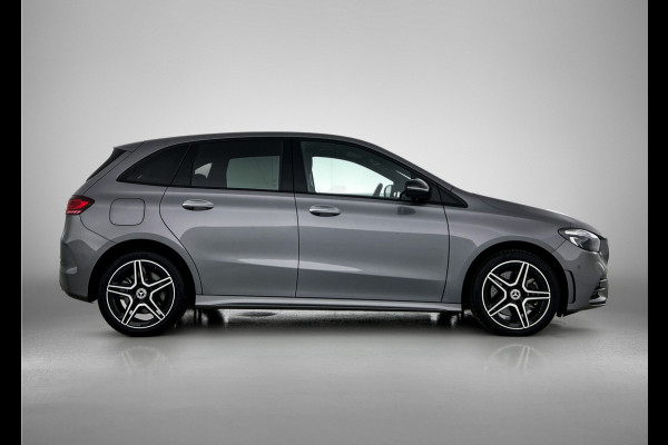 Mercedes-Benz B-Klasse 250 e AMG Line | Nightpakket | Premium pakket | Warmtewerend, donkergetint glas achterin | Keyless-Go comfortpakket | USB-pakket plus |