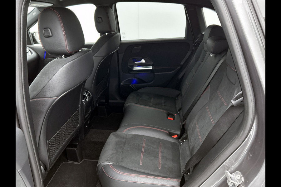 Mercedes-Benz B-Klasse 250 e AMG Line | Nightpakket | Premium pakket | Warmtewerend, donkergetint glas achterin | Keyless-Go comfortpakket | USB-pakket plus |