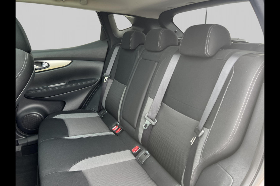 Nissan QASHQAI 1.2 N-Connecta | navigatie | panoramadak | trekhaak