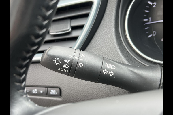 Nissan QASHQAI 1.2 N-Connecta | navigatie | panoramadak | trekhaak