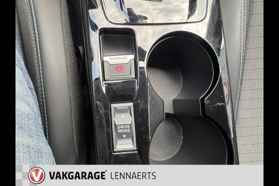 Peugeot 2008 1.2 PureTech Allure Automaat, navi, Rijklaarprijs / 12 mnd garantie