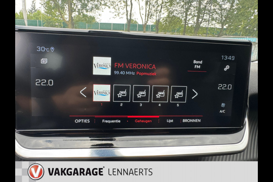Peugeot 2008 1.2 PureTech Allure Automaat, navi, Rijklaarprijs / 12 mnd garantie