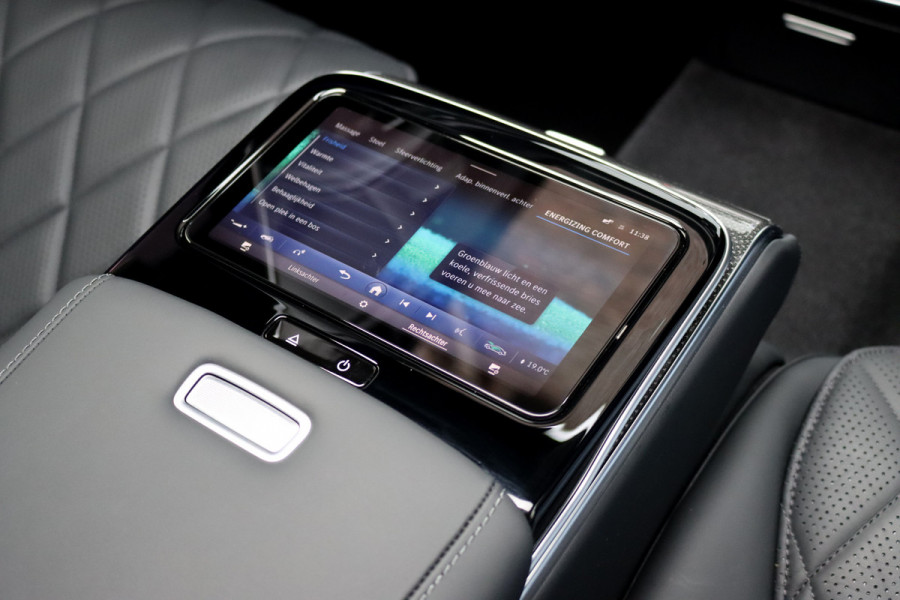 Mercedes-Benz S-Klasse 580 e Lang AMG Line Aut9 | Airmatic | Chauffeurspakket | Distronic+ | Achterasbesturing | Massage V+A | MBUX Tablet | Burmester | Vlakkenverwarming | Zonweringspakket | Luchtreinigingspakket |
