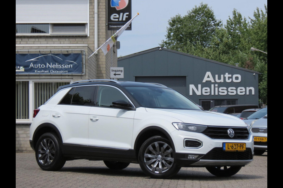 Volkswagen T-Roc 1.5 TSI Sport AUTOMAAT | DIGITAL DASHBOARD | TREKHAAK | ACHTERUITRIJCAMERA | ADAPTIVE CRUISE | STOELVERWARMING |