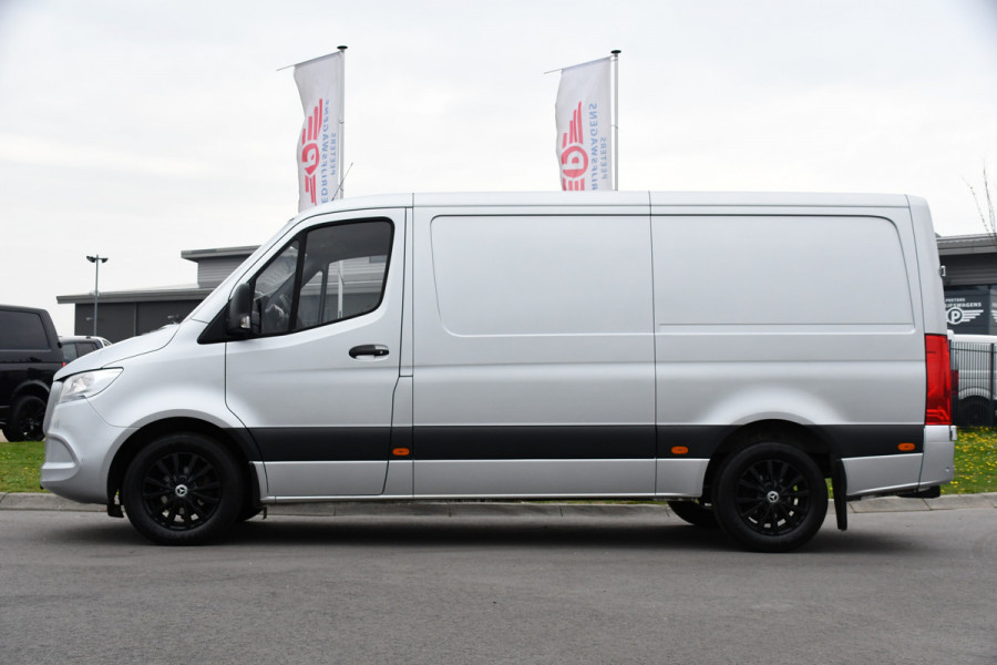 Mercedes-Benz Sprinter 316 2.2 CDI L2H1 AMG Edition Camera, Cruise, Carplay, Multimedia, 164pk, Automaat, Stoelverwarming, Standkachel, Uniek!