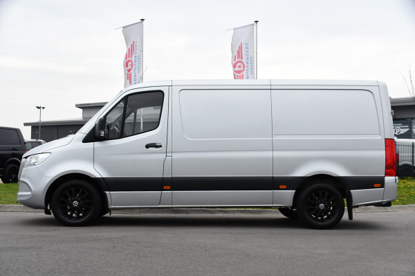 Mercedes-Benz Sprinter 316 2.2 CDI L2H1 AMG Edition Camera, Cruise, Carplay, Multimedia, 164pk, Automaat, Stoelverwarming, Standkachel, Uniek!