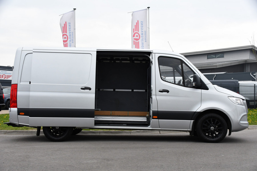 Mercedes-Benz Sprinter 316 2.2 CDI L2H1 AMG Edition Camera, Cruise, Carplay, Multimedia, 164pk, Automaat, Stoelverwarming, Standkachel, Uniek!
