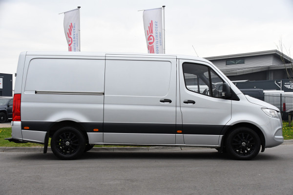 Mercedes-Benz Sprinter 316 2.2 CDI L2H1 AMG Edition Camera, Cruise, Carplay, Multimedia, 164pk, Automaat, Stoelverwarming, Standkachel, Uniek!