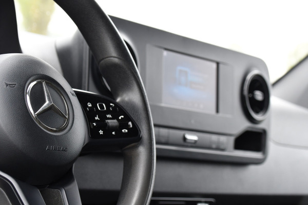 Mercedes-Benz Sprinter 316 2.2 CDI L2H1 AMG Edition Camera, Cruise, Carplay, Multimedia, 164pk, Automaat, Stoelverwarming, Standkachel, Uniek!
