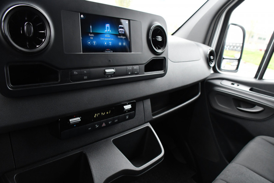 Mercedes-Benz Sprinter 316 2.2 CDI L2H1 AMG Edition Camera, Cruise, Carplay, Multimedia, 164pk, Automaat, Stoelverwarming, Standkachel, Uniek!