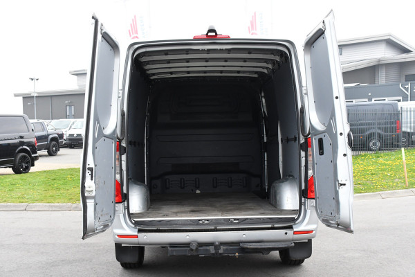 Mercedes-Benz Sprinter 316 2.2 CDI L2H1 AMG Edition Camera, Cruise, Carplay, Multimedia, 164pk, Automaat, Stoelverwarming, Standkachel, Uniek!