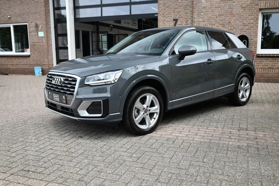 Audi Q2 35 TFSI CoD Sport Pro Line 150 PK Adaptive Keyless Camera LED 17''