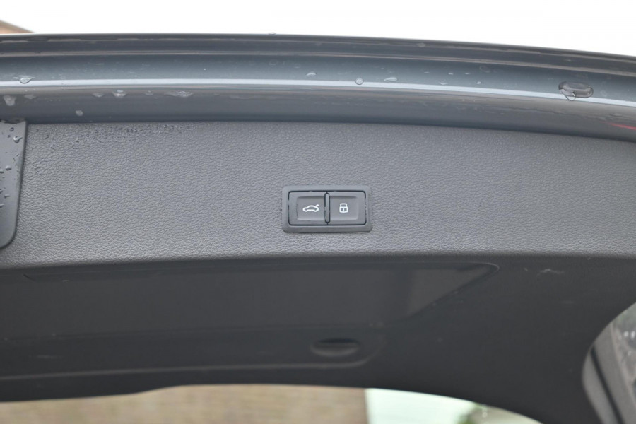 Audi Q2 35 TFSI CoD Sport Pro Line 150 PK Adaptive Keyless Camera LED 17''