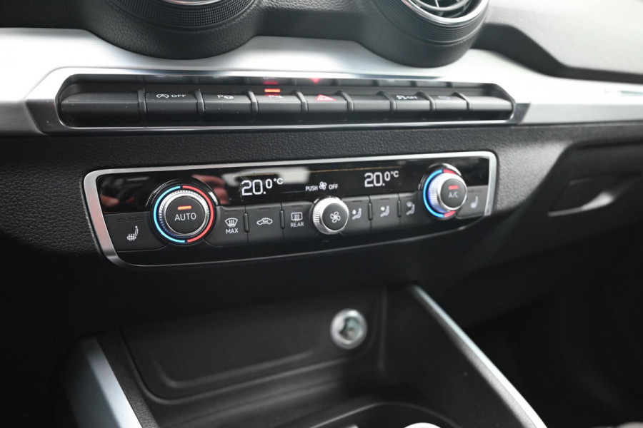 Audi Q2 35 TFSI CoD Sport Pro Line 150 PK Adaptive Keyless Camera LED 17''