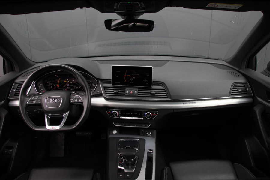 Audi Q5 50 TFSI e quattro S line | Luchtvering | Ruitjes | Pano | ACC