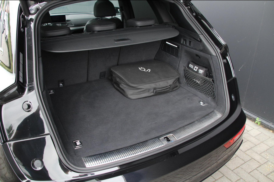 Audi Q5 50 TFSI e quattro S line | Luchtvering | Ruitjes | Pano | ACC