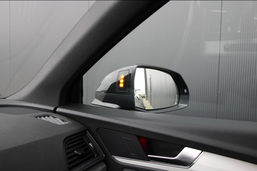 Audi Q5 50 TFSI e quattro S line | Luchtvering | Ruitjes | Pano | ACC