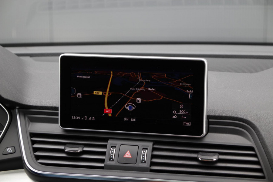 Audi Q5 50 TFSI e quattro S line | Luchtvering | Ruitjes | Pano | ACC