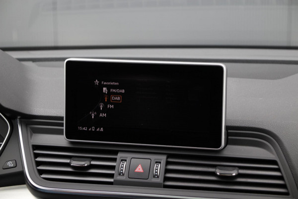 Audi Q5 50 TFSI e quattro S line | Luchtvering | Ruitjes | Pano | ACC