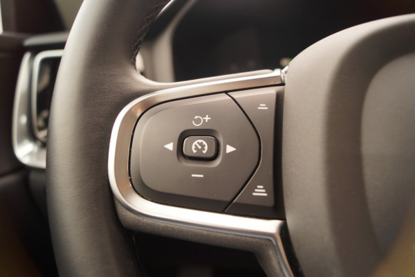 Volvo V60 2.0 B3 163pk Automaat Essential -LEER-LED-ECC-