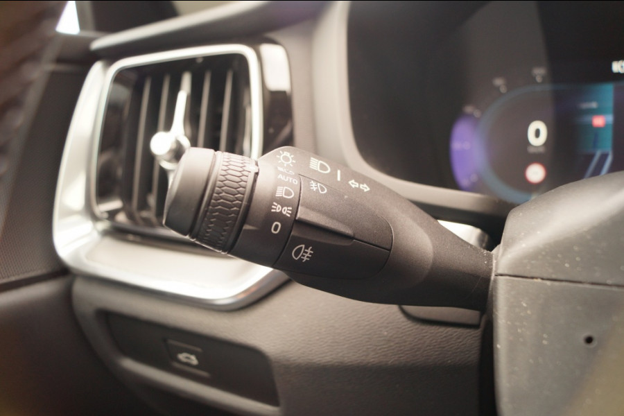 Volvo V60 2.0 B3 163pk Automaat Essential -LEER-LED-ECC-