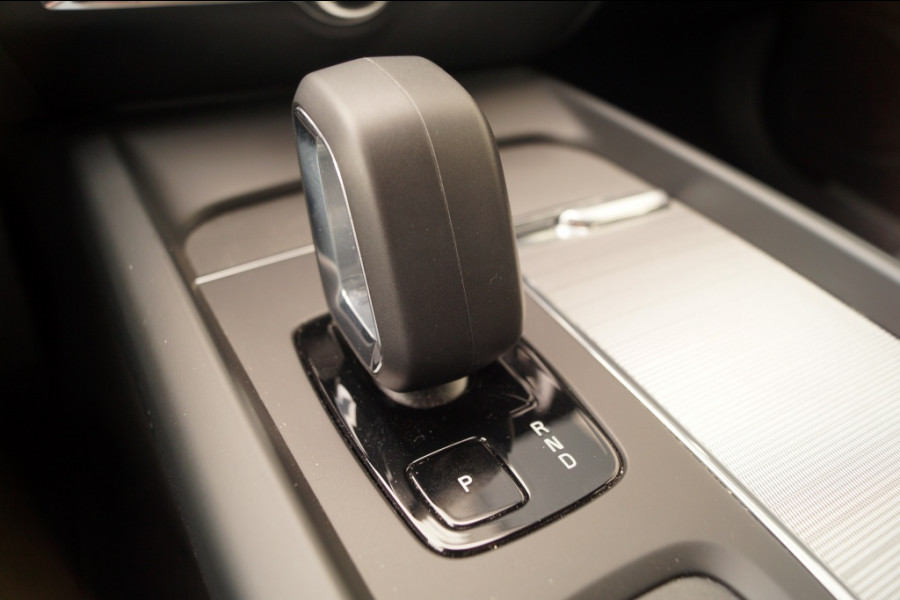 Volvo V60 2.0 B3 163pk Automaat Essential -LEER-LED-ECC-
