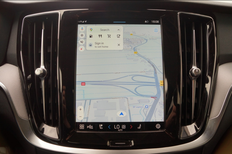 Volvo V60 2.0 B3 163pk Automaat Essential -LEER-LED-ECC-