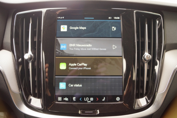 Volvo V60 2.0 B3 163pk Automaat Essential -LEER-LED-ECC-