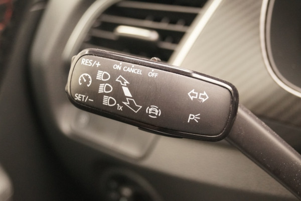 Škoda Fabia Combi 1.0 TSI 110pk Monte-Carlo -LED-ECC-NAVI-