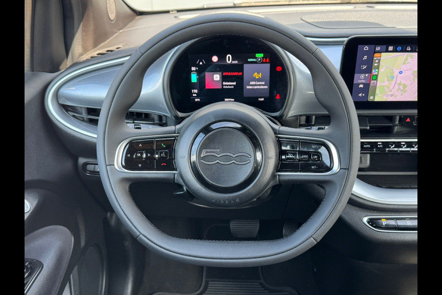 Fiat 500E 3+1 Icon 42 kWh * Black edition * AppleCarplay * Cruise * Rijstrooksensor *