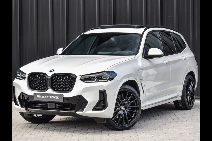 BMW X3 xDrive30e HIGH EXECUTIVE | M-SPORT | PANORAMADAK | PERFORMACNE SEATS | SHADOW-LINE | MEMORY SEATS | HARMAN\KARDON | HEAD-UP | CA
