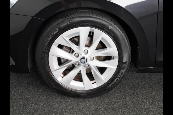 Škoda Octavia Combi 1.0 e-TSI Sport Business 110 pk Automaat (DSG) | Navigatie | Parkeersensoren | Adaptieve cruise control | LED koplampen |