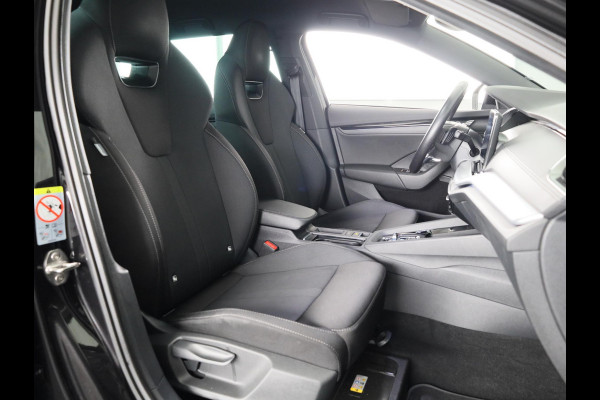 Škoda Octavia Combi 1.0 e-TSI Sport Business 110 pk Automaat (DSG) | Navigatie | Parkeersensoren | Adaptieve cruise control | LED koplampen |
