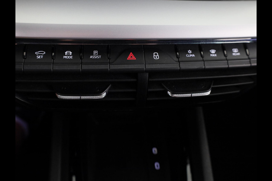 Škoda Octavia Combi 1.0 e-TSI Sport Business 110 pk Automaat (DSG) | Navigatie | Parkeersensoren | Adaptieve cruise control | LED koplampen |