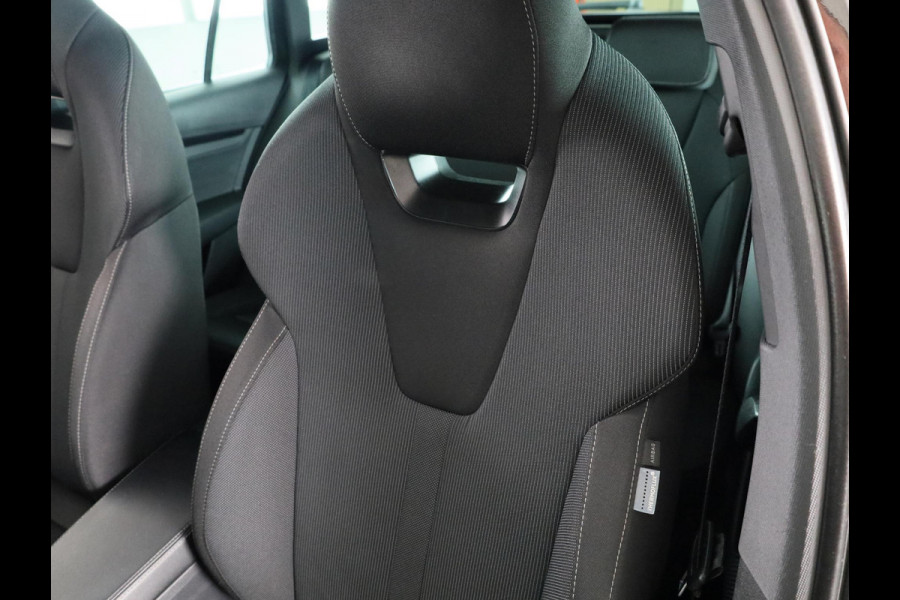 Škoda Octavia Combi 1.0 e-TSI Sport Business 110 pk Automaat (DSG) | Navigatie | Parkeersensoren | Adaptieve cruise control | LED koplampen |