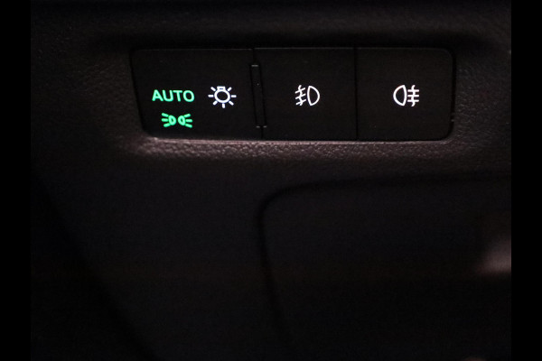 Škoda Octavia Combi 1.0 e-TSI Sport Business 110 pk Automaat (DSG) | Navigatie | Parkeersensoren | Adaptieve cruise control | LED koplampen |