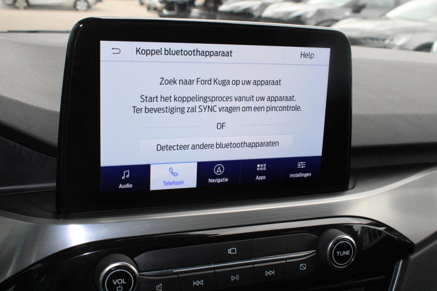 Ford Kuga 2.5 PHEV Titanium | Panoramadak | Adaptive cruise control | Winter Pack | Dodehoeksensoren | Camera | 1.500 kg trekgewicht