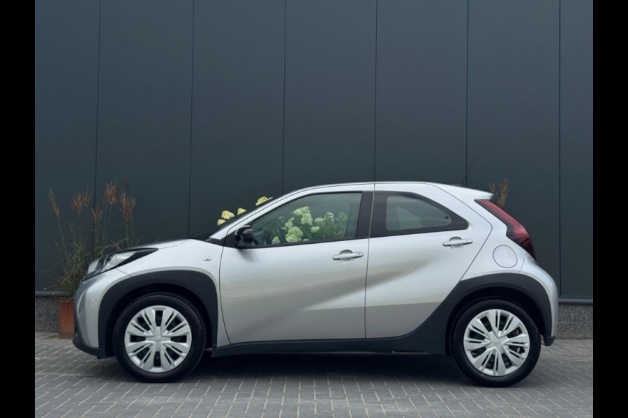 Toyota Aygo X 1.0 VVT-i MT Play NAVI AIRCO CAMERA ELEK PAKKET GARANTIE