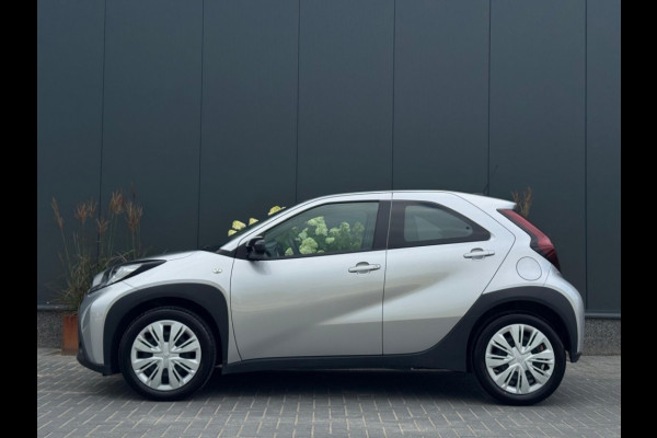 Toyota Aygo X 1.0 VVT-i MT Play NAVI AIRCO CAMERA ELEK PAKKET GARANTIE