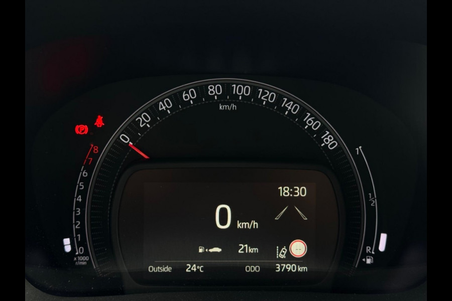 Toyota Aygo X 1.0 VVT-i MT Play NAVI AIRCO CAMERA ELEK PAKKET GARANTIE