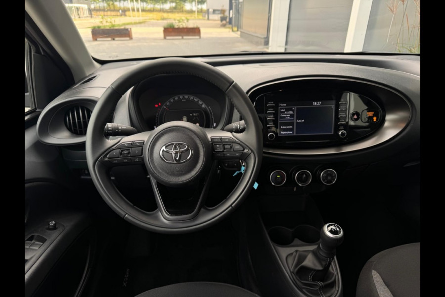 Toyota Aygo X 1.0 VVT-i MT Play NAVI AIRCO CAMERA ELEK PAKKET GARANTIE