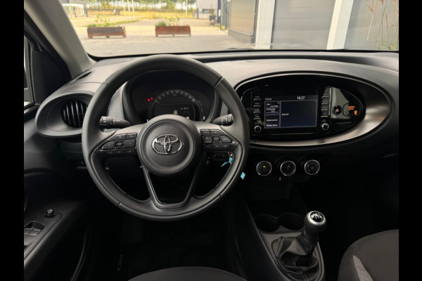 Toyota Aygo X 1.0 VVT-i MT Play NAVI AIRCO CAMERA ELEK PAKKET GARANTIE